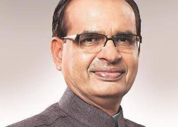 दिल्ली आलाकमान ने शिवराज को मुख्यमंत्री के चेहरे से किया दूर, लोकप्रिय नेता के चेहरे पर एमपी विधानसभा में लगा केन्द्र का ग्रहण, भाजपा के आत्मविश्वास में आई कमी, जरूरत से ज्यादा हस्तक्षेप को क्षेत्रीय इकाइयों ने मन से गलत साबित करने की ठानी