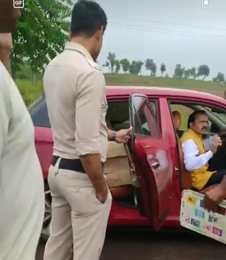 पत्रकार नाम की भद क्यों पिट रही है?
