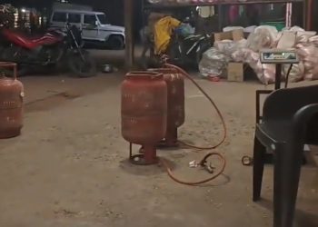 सागर के चितौरा में NH-44 पर धधकता अवैध गैस रिफिलिंग का कारोबार, मौत से खेल.. विभाग सो रहा, महीनेदारी जाग रही