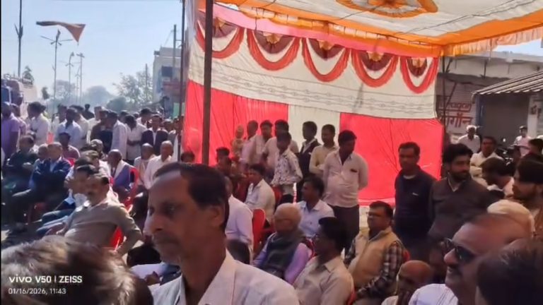 सुरखी में चोरियों का कहर: जैन मंदिर से चोरी, जनता सड़क पर, फिर भी थाना प्रभारी सुरक्षित.. क्यों?