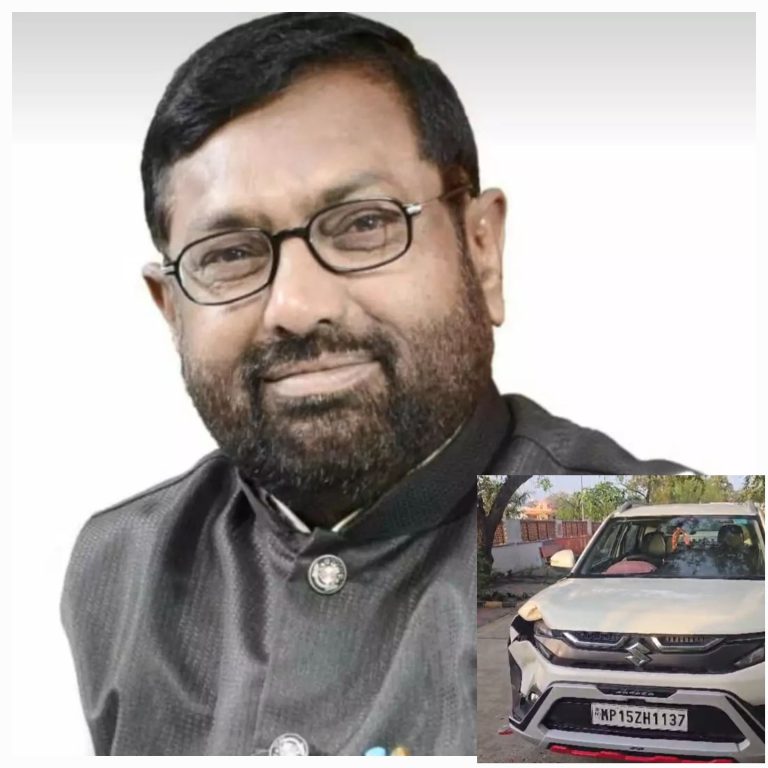 विवादों के बीच फिर घिरे जीवन पटेल: अटल पार्क में कार को मारी टक्कर, मामला दर्ज