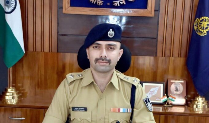 नकली शराब मौतों पर एसपी अनुराग सुजानिया को हटाने की मांग.. जवाबदेही या साजिश?